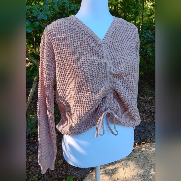 Waffle knit drawstring sweater - Picture 5 of 9